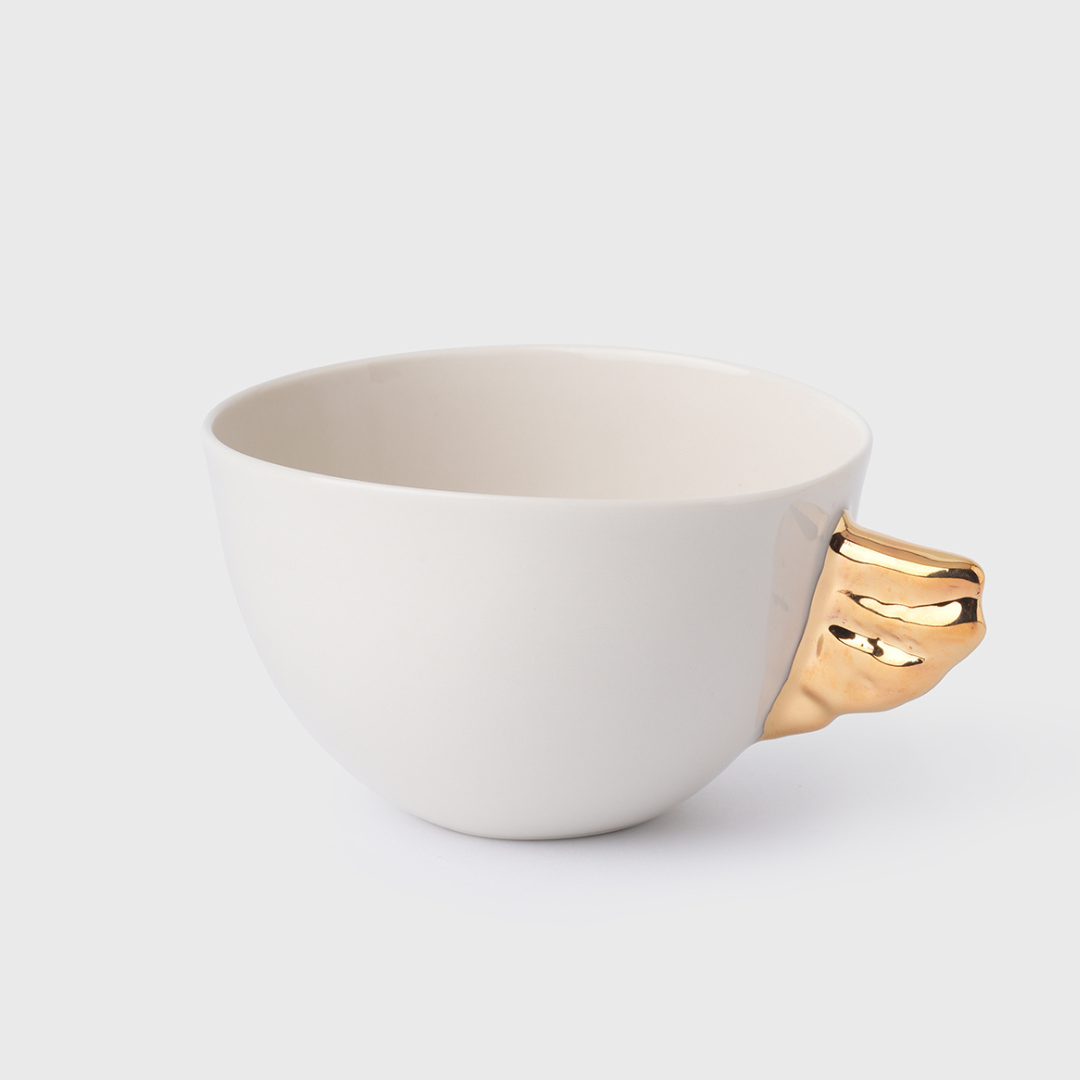 Volans Cup and Nuaj Angel Mother Plate Porcelain Set