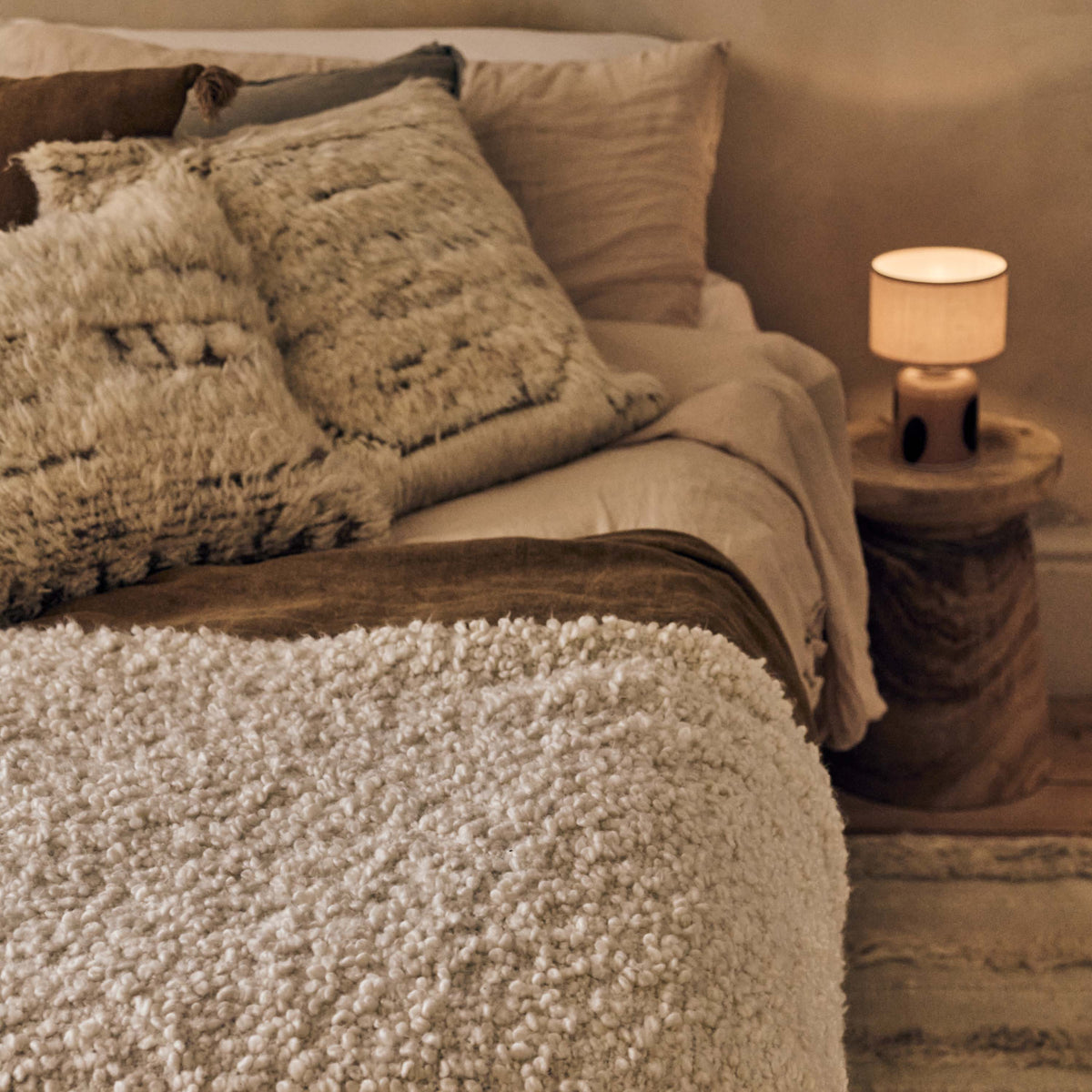 Calmore Portable Table Lamp